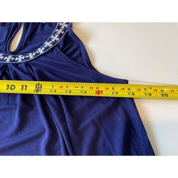 Cable & Gauge Embroidered Halter Top Navy White Keyhole Back Soft Sz M Stretchy - Picture 8 of 9